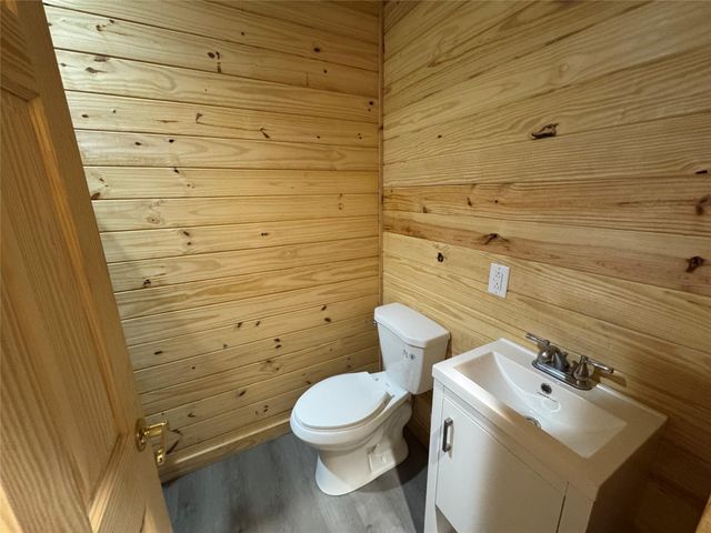 211 Dalea Lane, Brookeland, TX 75931