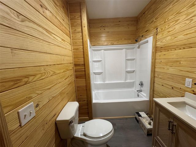 211 Dalea Lane, Brookeland, TX 75931