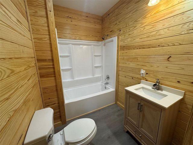 211 Dalea Lane, Brookeland, TX 75931