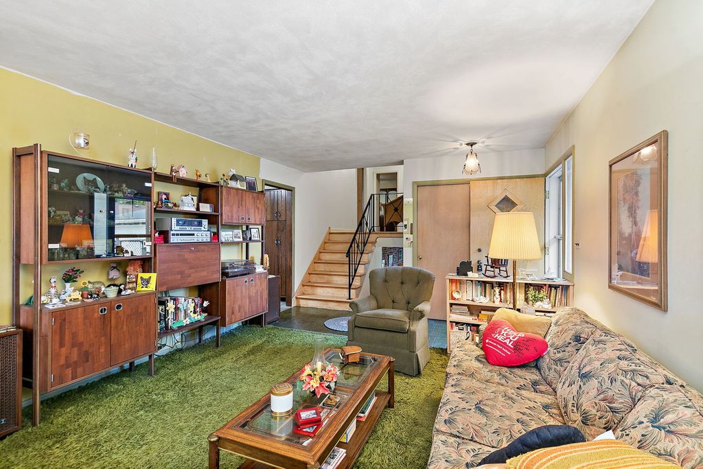 2073 Westview Drive, Des Plaines, IL 60018 — photo 5