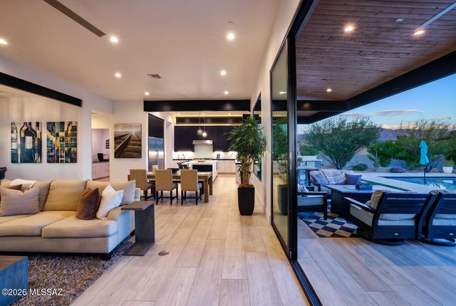 725 W Tortolita Mountain Circle, Oro Valley, AZ 85755