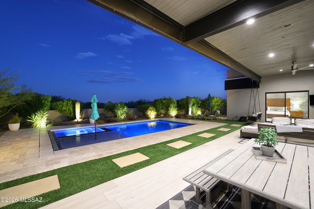 725 W Tortolita Mountain Circle, Oro Valley, AZ 85755