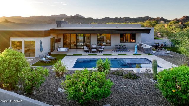 725 W Tortolita Mountain Circle, Oro Valley, AZ 85755