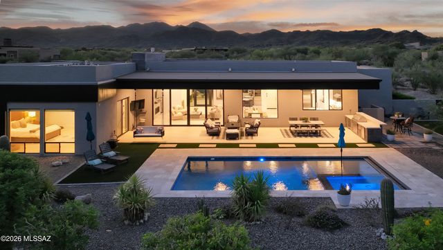 725 W Tortolita Mountain Circle, Oro Valley, AZ 85755