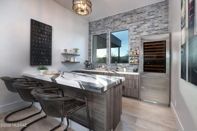 725 W Tortolita Mountain Circle, Oro Valley, AZ 85755