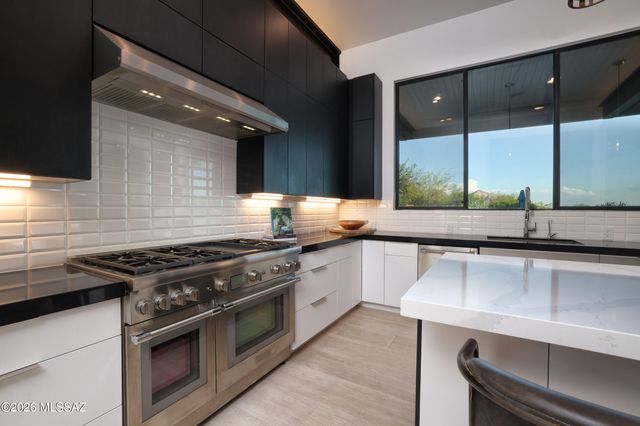 725 W Tortolita Mountain Circle, Oro Valley, AZ 85755
