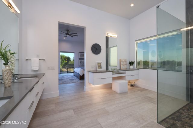725 W Tortolita Mountain Circle, Oro Valley, AZ 85755