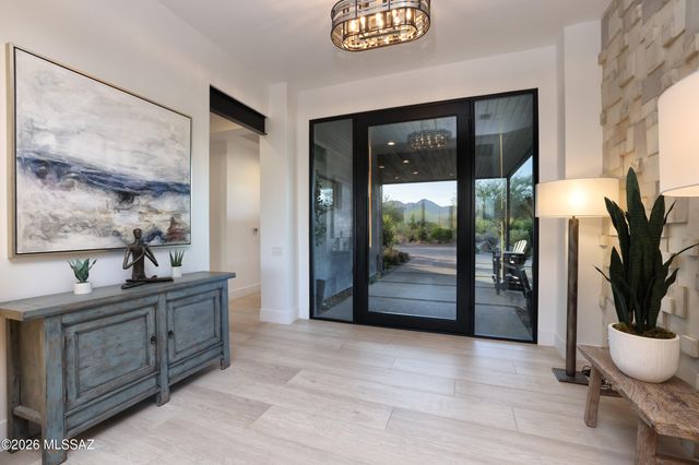 725 W Tortolita Mountain Circle, Oro Valley, AZ 85755