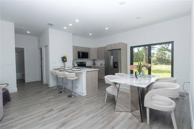 6027 PECAN CIR, Labelle, FL 33935