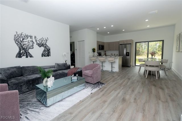 6027 PECAN CIR, Labelle, FL 33935