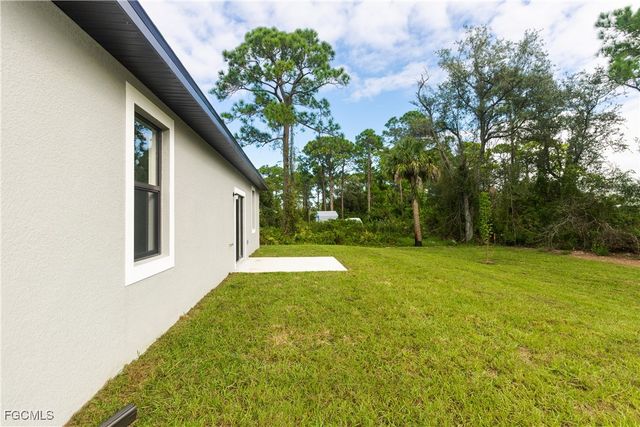 6027 PECAN CIR, Labelle, FL 33935