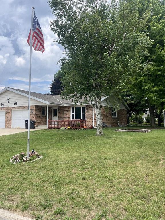 132 Deppiesse ROAD, Random Lake, WI 53075
