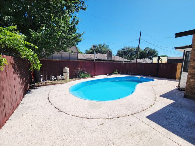 3402 Jones Drive, Rowlett, TX 75088
