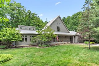 13670 Cottonwood Lane, Harbert, MI 49115
