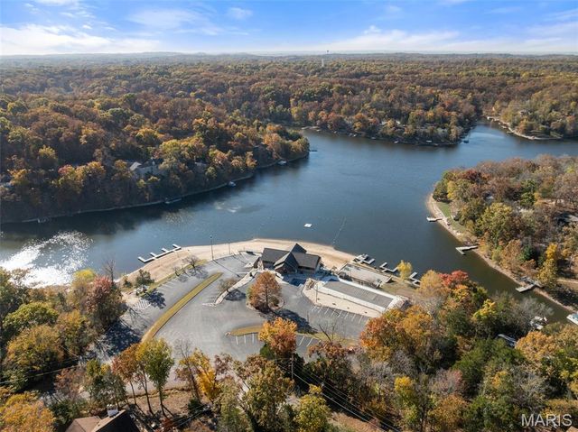 169 S Kings Road, Lake Sherwood, MO 63357