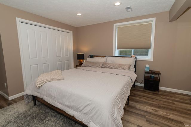 54825 Black Oak Drive, Bristol, IN 46507