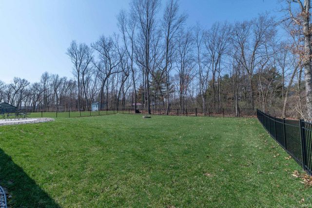 54825 Black Oak Drive, Bristol, IN 46507