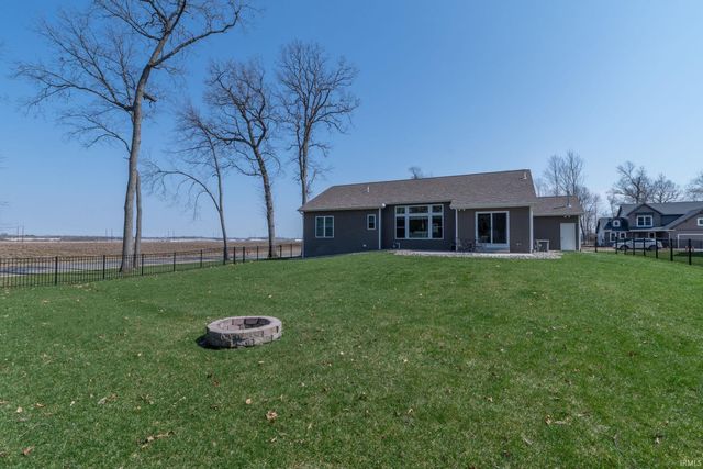 54825 Black Oak Drive, Bristol, IN 46507