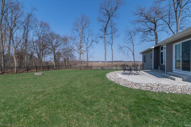 54825 Black Oak Drive, Bristol, IN 46507