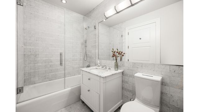 30 Park Pl Apt 67A, New York City, NY 10007