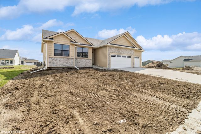 300 NW Ashley Avenue, Waukee, IA 50263