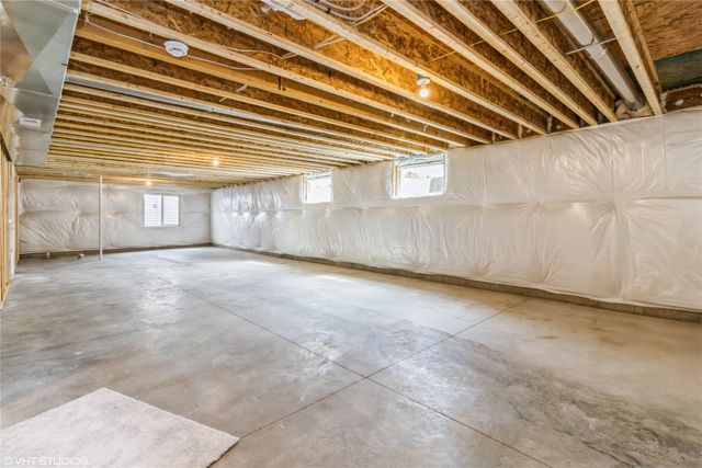 300 NW Ashley Avenue, Waukee, IA 50263