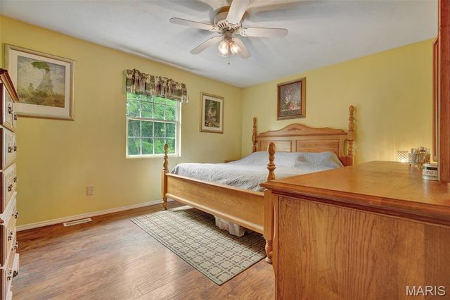 4723 Brecht Lane, Godfrey, IL 62035