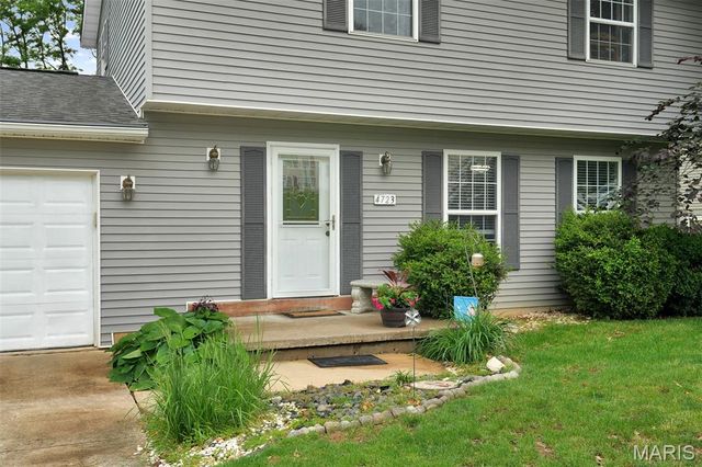 4723 Brecht Lane, Godfrey, IL 62035