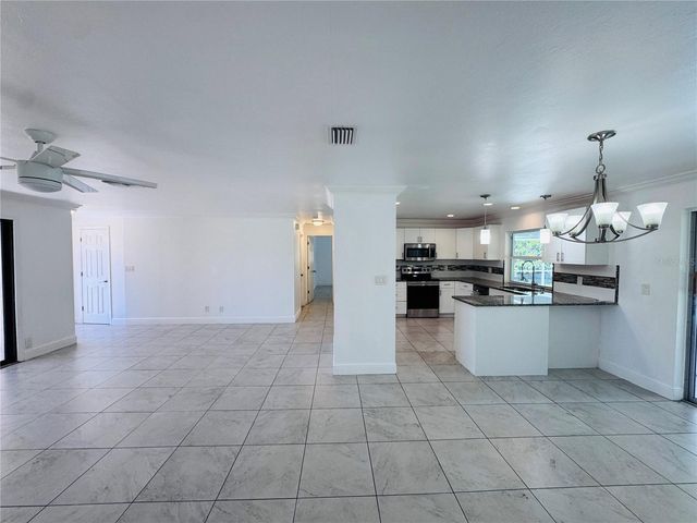 2461 WOODLAND CIRCLE, Fort Myers, FL 33907