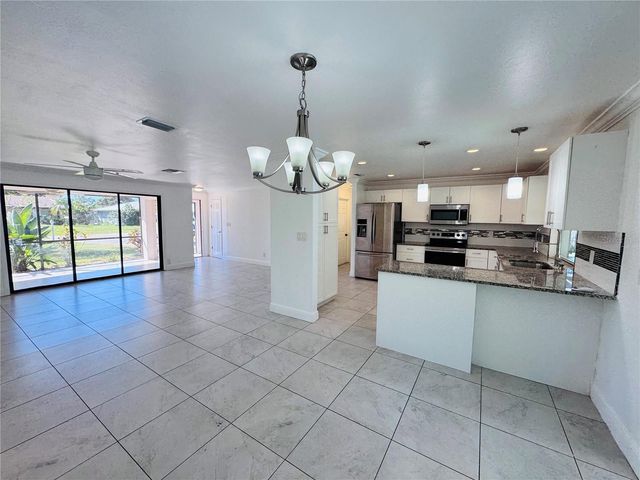 2461 WOODLAND CIRCLE, Fort Myers, FL 33907