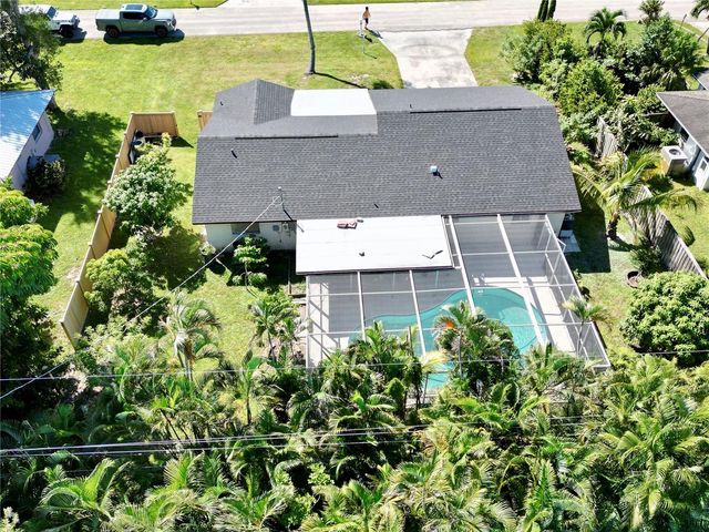 2461 WOODLAND CIRCLE, Fort Myers, FL 33907