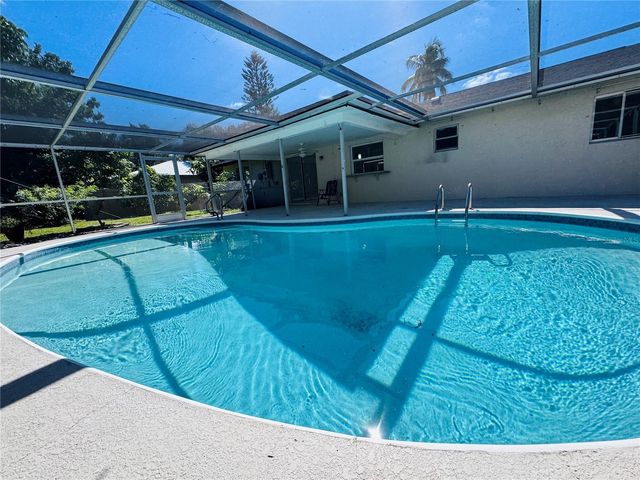 2461 WOODLAND CIRCLE, Fort Myers, FL 33907