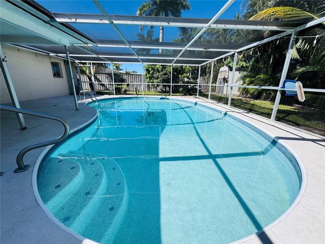 2461 WOODLAND CIRCLE, Fort Myers, FL 33907