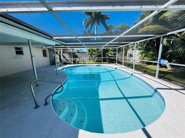 2461 WOODLAND CIRCLE, Fort Myers, FL 33907