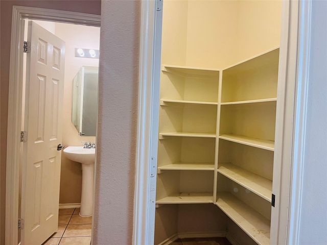 2115 Vermillion Oak Street, Fresno, TX 77545