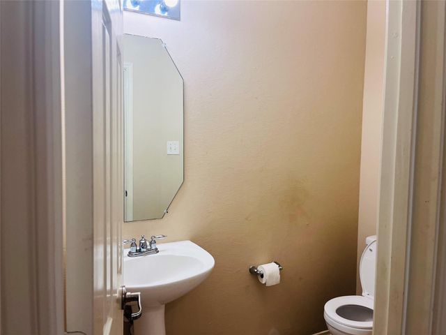 2115 Vermillion Oak Street, Fresno, TX 77545