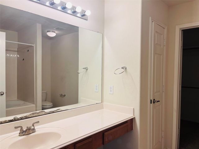 2115 Vermillion Oak Street, Fresno, TX 77545