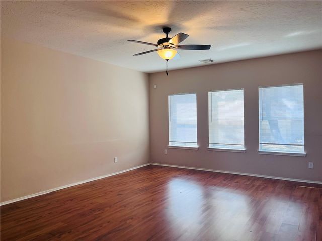 2115 Vermillion Oak Street, Fresno, TX 77545