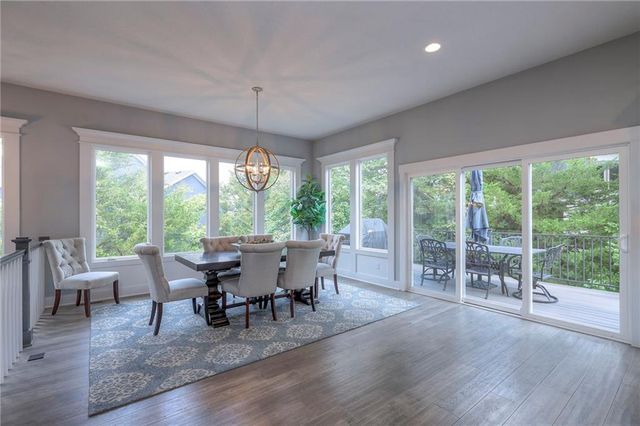 27492 W 100 Terrace, Olathe, KS 66061