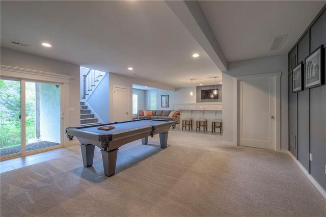 27492 W 100 Terrace, Olathe, KS 66061