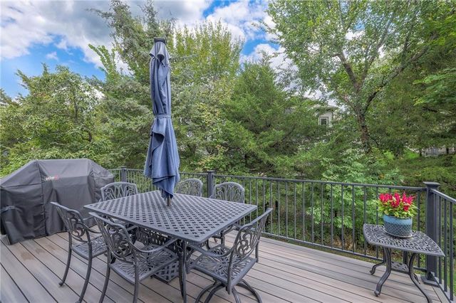 27492 W 100 Terrace, Olathe, KS 66061