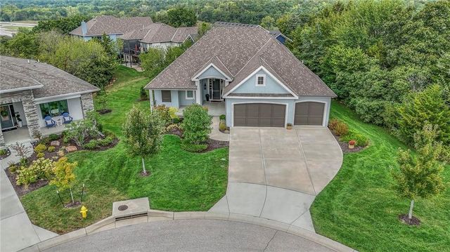 27492 W 100 Terrace, Olathe, KS 66061