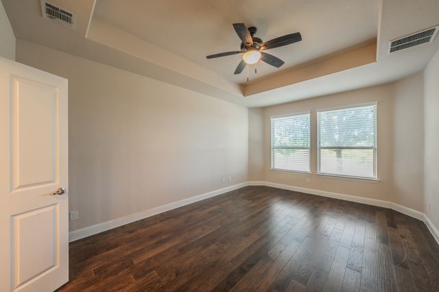 15505 Bluffdale Drive, Fort Worth, TX 76262