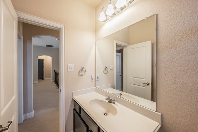 15505 Bluffdale Drive, Fort Worth, TX 76262