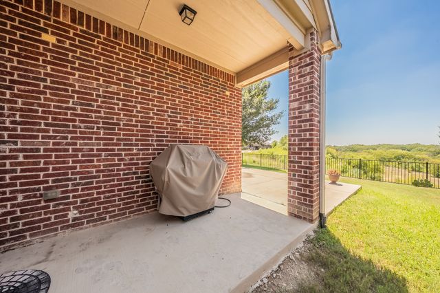 15505 Bluffdale Drive, Fort Worth, TX 76262