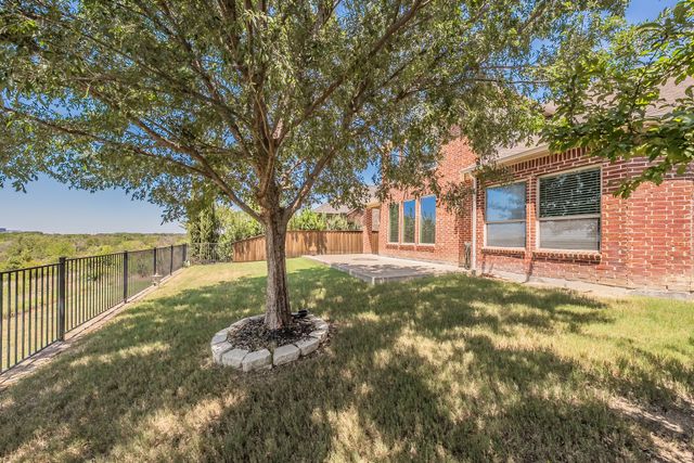 15505 Bluffdale Drive, Fort Worth, TX 76262