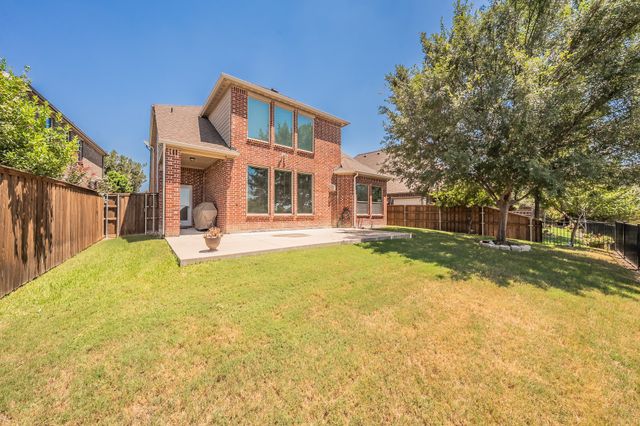 15505 Bluffdale Drive, Fort Worth, TX 76262