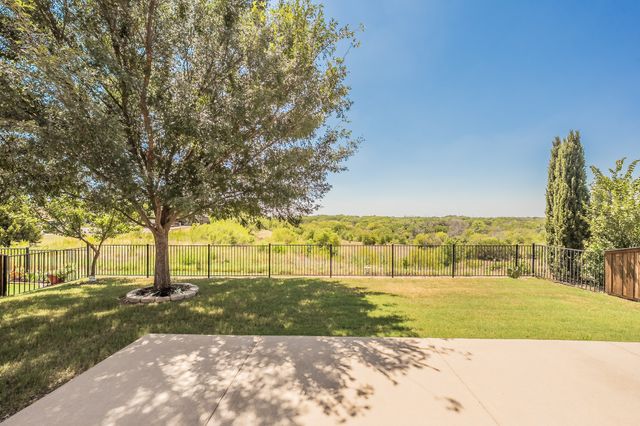 15505 Bluffdale Drive, Fort Worth, TX 76262
