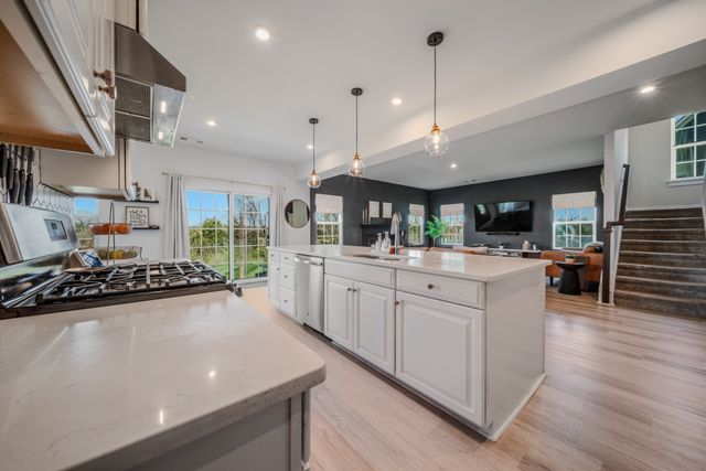 17 Kilkham Ct, Mount Juliet, TN 37122