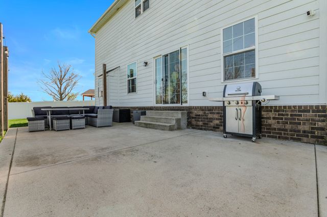 17 Kilkham Ct, Mount Juliet, TN 37122